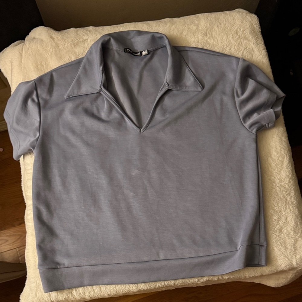 Gray Collared Short Sleeve Top